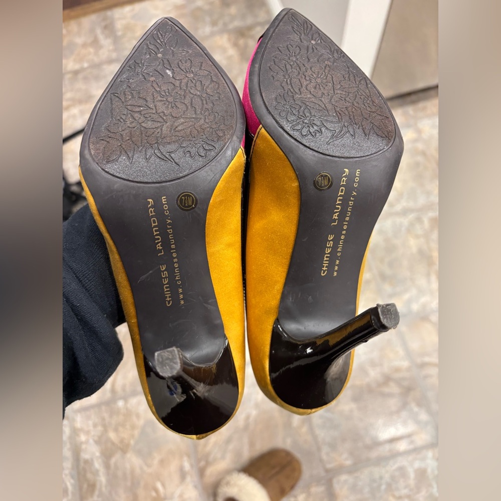 Chinese Laundry pumps size 7.5